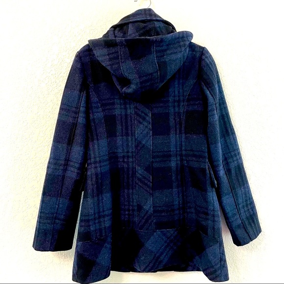 Guess Wool blend plaid navy & black coat Medium - Picture 2 of 10